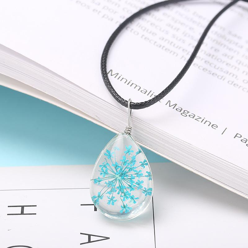 Direct Sales Hand-Wound Water Drop Dried Flower Pendant Dried Flower Plant Specimen Glass Creative Simple Necklace Pendant