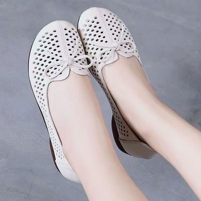 Spring and Summer Flat Women's Shoes Beanie Shoes Soft Soles Comfortable Women's Singles Mother Shoes Hollow Maternity Shoes