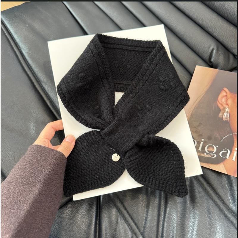 The Cross Knitted Small Scarf Is A New Korean Style for Women's Autumn and Winter. It's Versatile  Warm and Protects The Neck