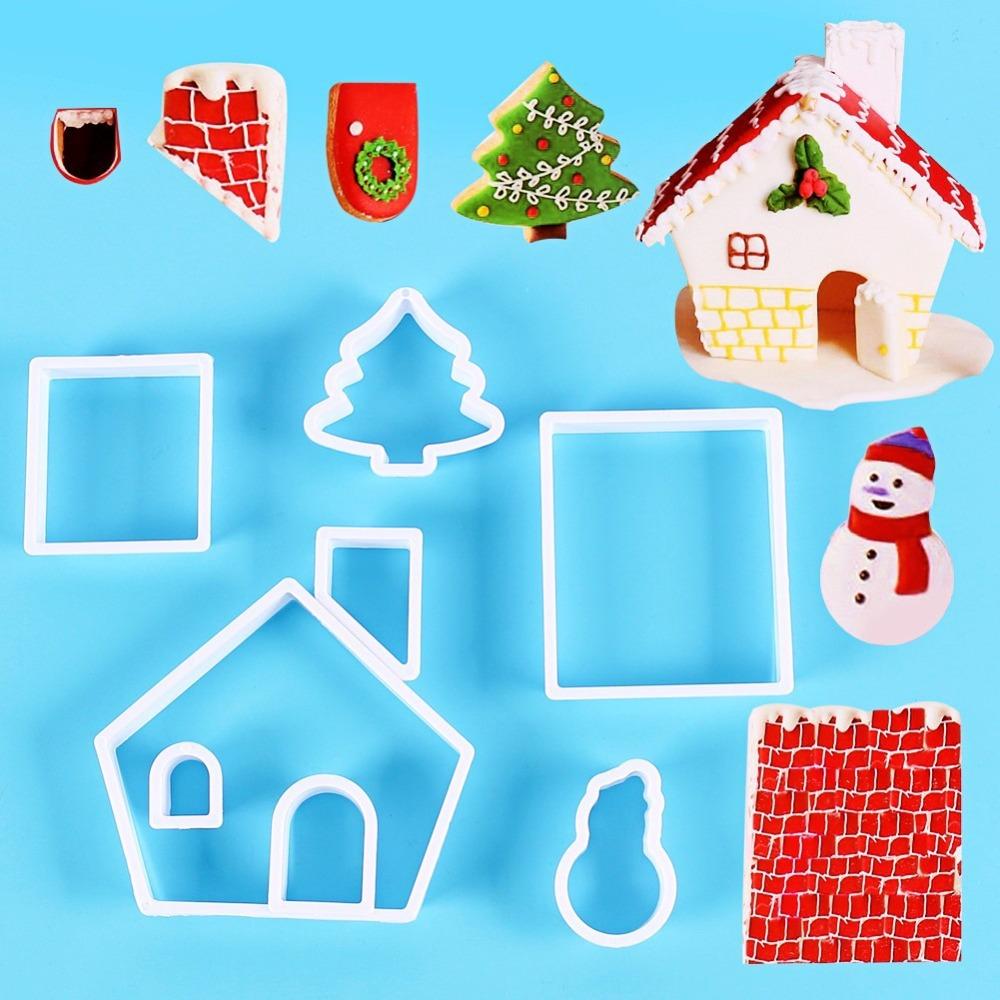 8pcs/set 3D Cookie Cutter Set DIY Biscuit Mold Cartoon Plastic Gingerbread House Mould Chrismas