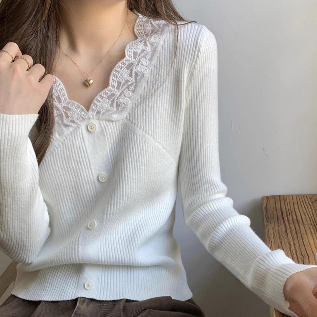 Women's Slim-Fit V-Neck Lace Trim Knit Sweater