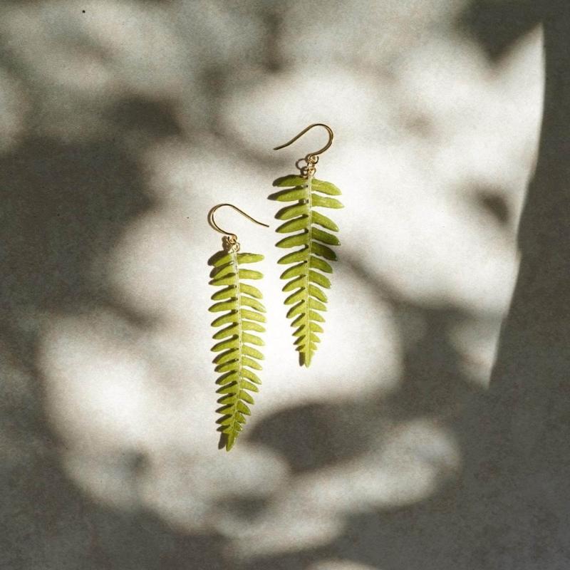 Delicate Leaf Shaped Earrings Bohemian Fern Leaf Earrings Green Leaf Dangle Hook Earring Unique Jewelry Women Girl Teen