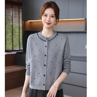 Mom's Autumn and Winter Loose Temperament Long-sleeved Crew Neck Knitted Sweater Casual Inner Top Medium and Old Women's Sweater