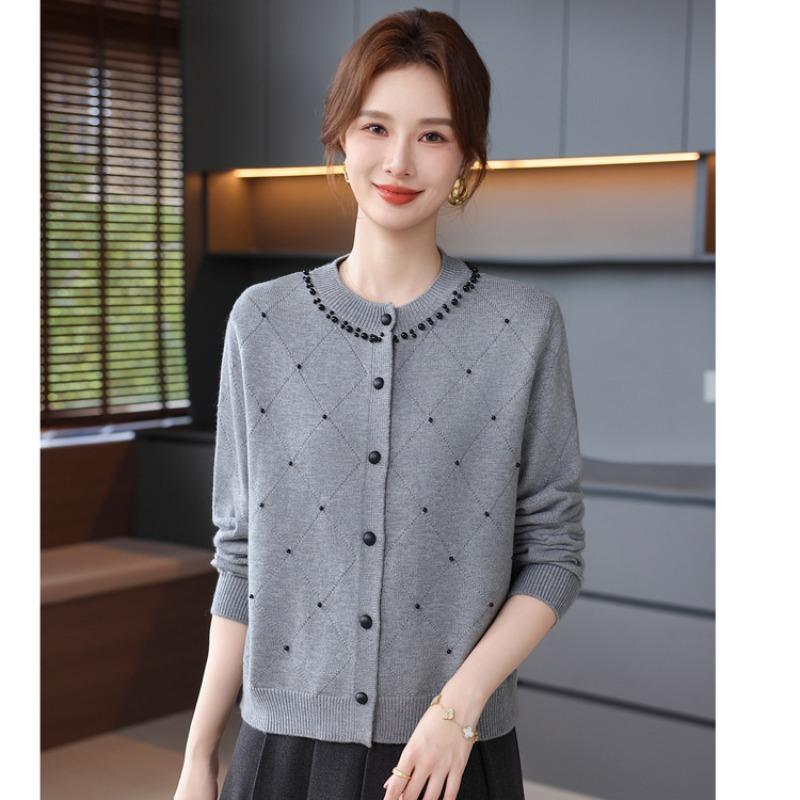 Mom's Autumn and Winter Loose Temperament Long-sleeved Crew Neck Knitted Sweater Casual Inner Top Medium and Old Women's Sweater