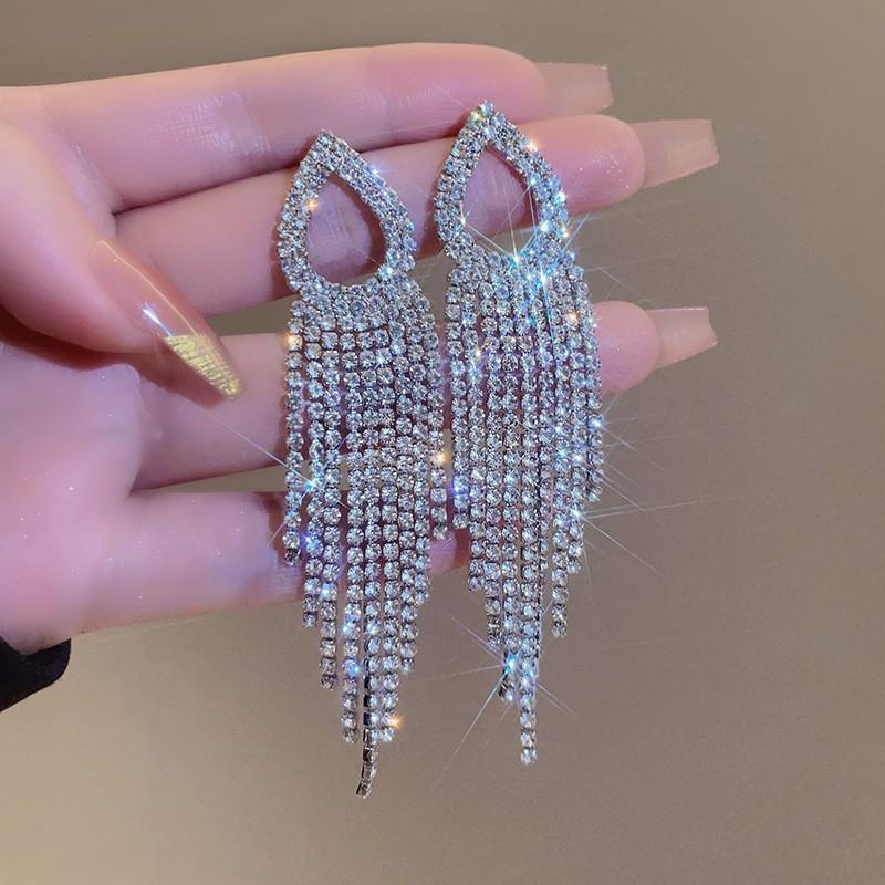 

European and American fashion exaggerated water droplets full of diamonds long tassel luxury earrings femininity versatile dinner earings earings