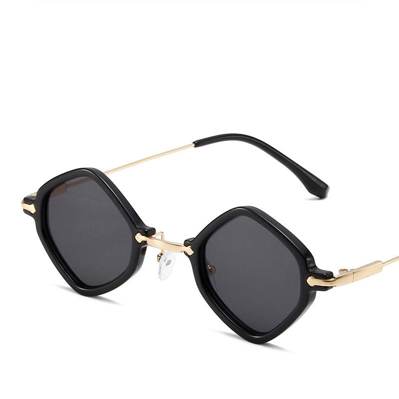 

Неполяризованные Новые Винтажные Солнцезащитные Очки Rhombus Punk Hip Hop Женские Корейские Квадратные Маленькие Оправы Металлические Маленькие Индивидуальные Градиентные Солнцезащитные Очки Оттенки