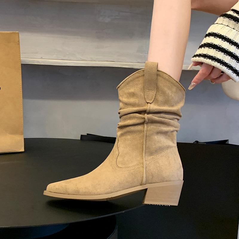  Large tube circumference Martin boots Suede stacking boots Thick leg retro short boots Thigh circumference western boots Large size women's shoes