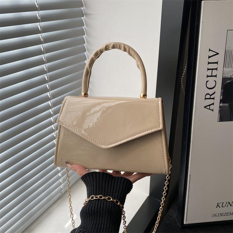 Solid Color Patent Leather Texture Highend Sense Niche Elegant Women's Casual Handbag Commuter Messenger Bag