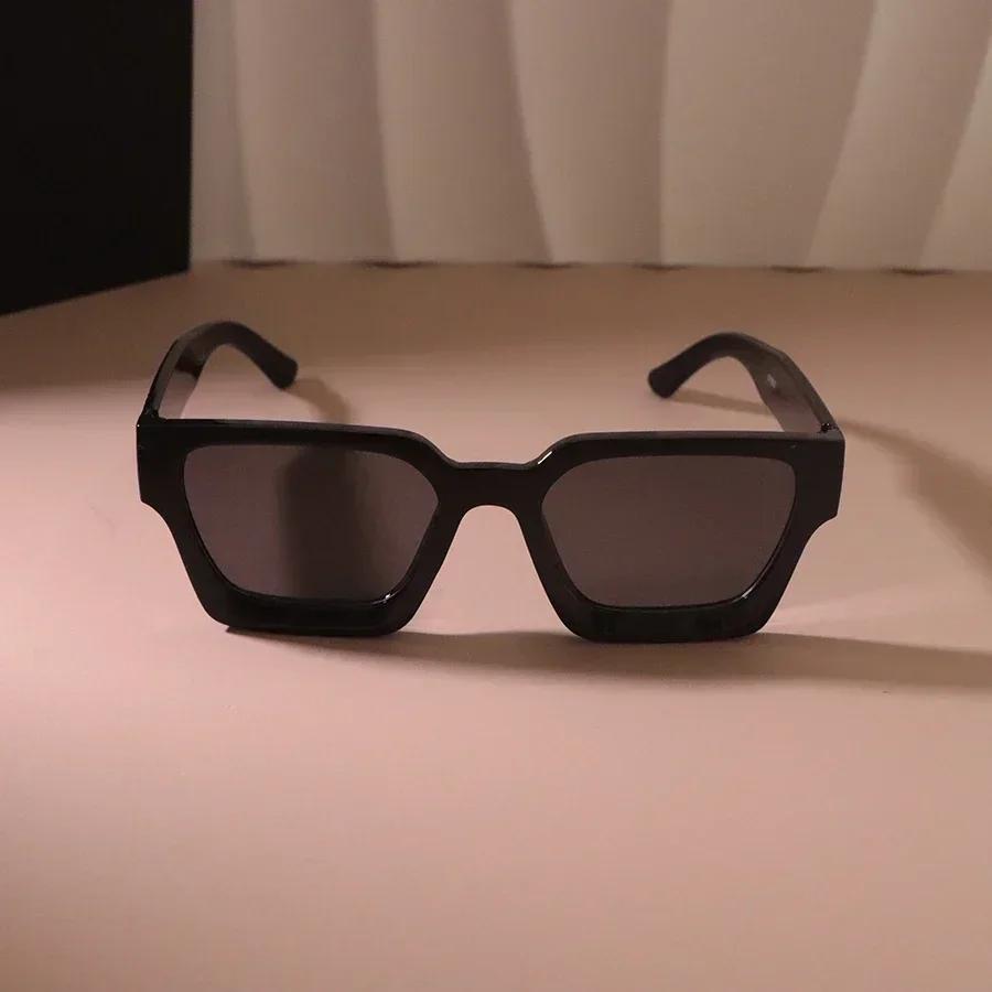 Classic Square Sunglasses Women Men Minimalist Fashion Female Male Retro Casual