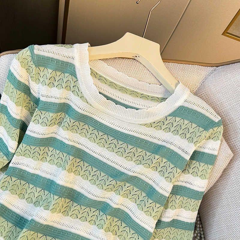 Sweet Color-blocking Striped, Cut-out and Crocheted Long-sleeved Knitted Sweater, A Fashionable, Youthful, Loose and Versatile Top for Women In Autumn