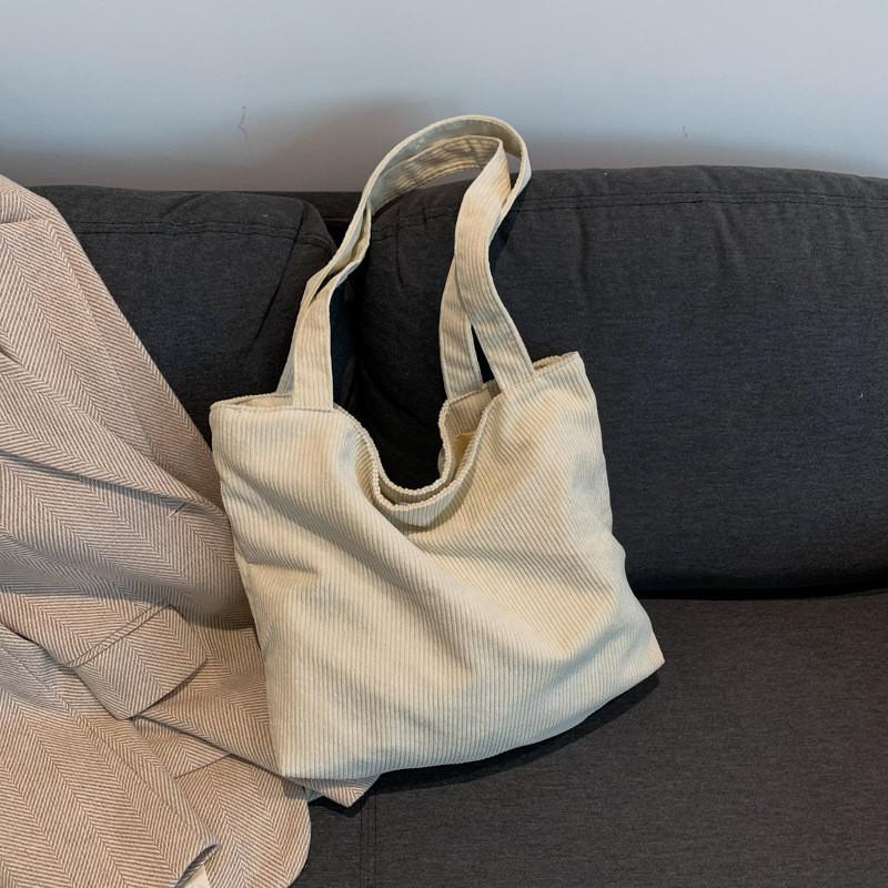 Stylish And Versatile Korean Style Large Capacity Lightweight Tote Bag For Women