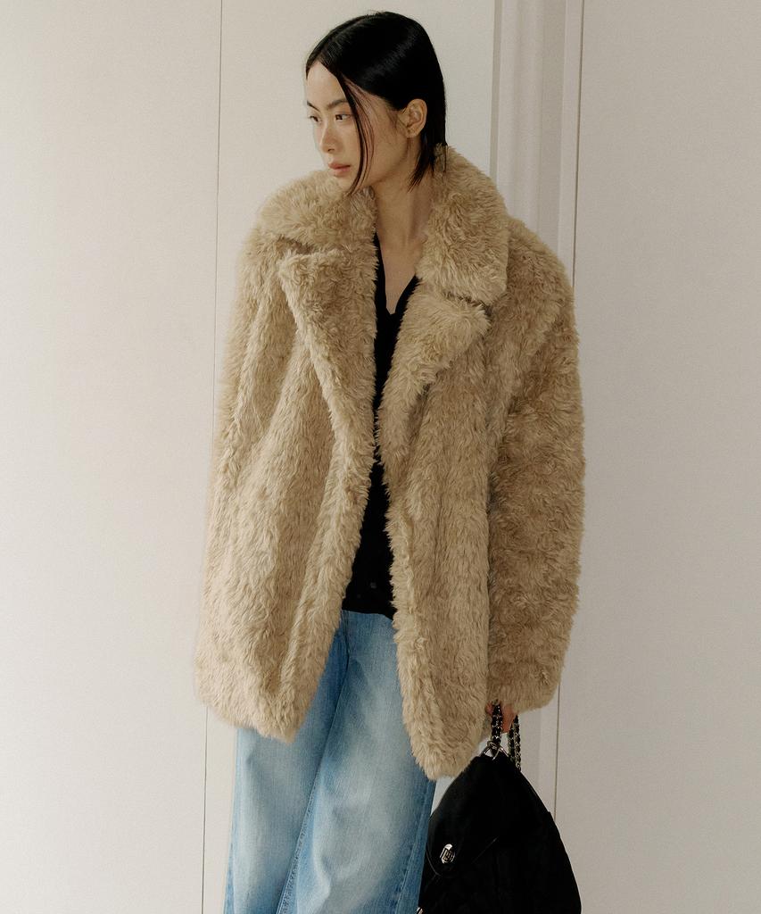 Lucir Zu Fluffy Fur Half Jacket (Beige)