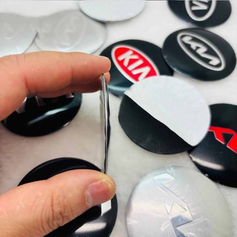 Tappo Centrale Mozzo Ruota Auto Emblema Adesivo Accessori Per Kia GT-Line Sportage Ceed Rio Picanto Sorento Soul Cerato Venga Forte K9
