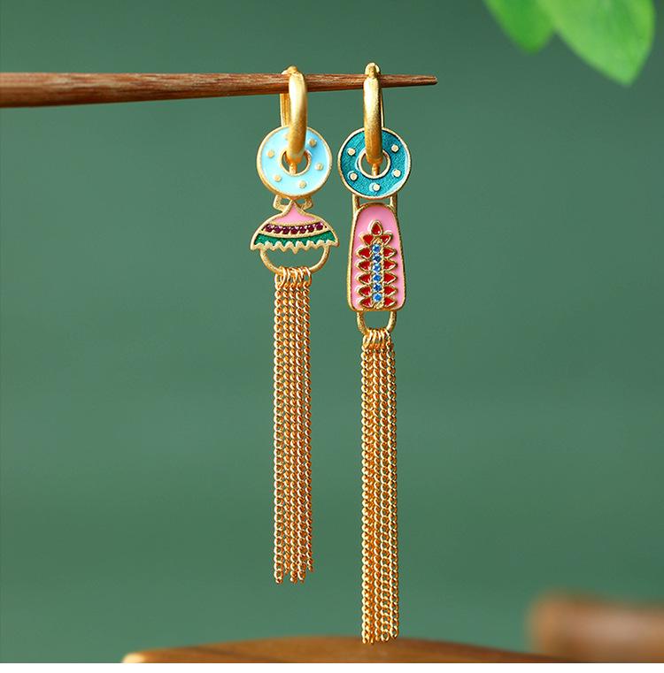 

Асимметричные серьги с кисточками Aieryuan: Высококлассный минималистичный винтажный эмалевый дизайн Electroplated Gold