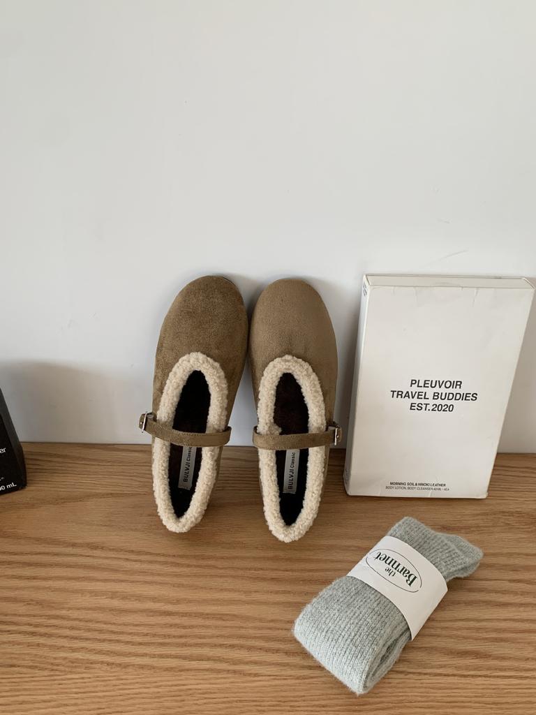 2025 Autumn and Winter New Niche Retro Fluffy Shoes Women's Velvet Warm Bag Head Single Shoes Wear Non-slip Cotton Shoes
