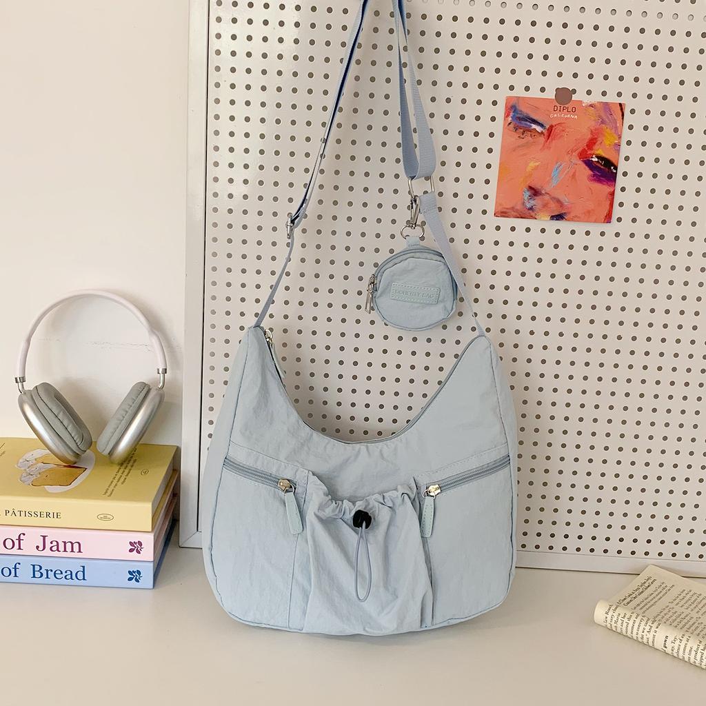 Personality trend casual fashion texture large capacity bag 2025 summer new women's personality shoulder messenger bag