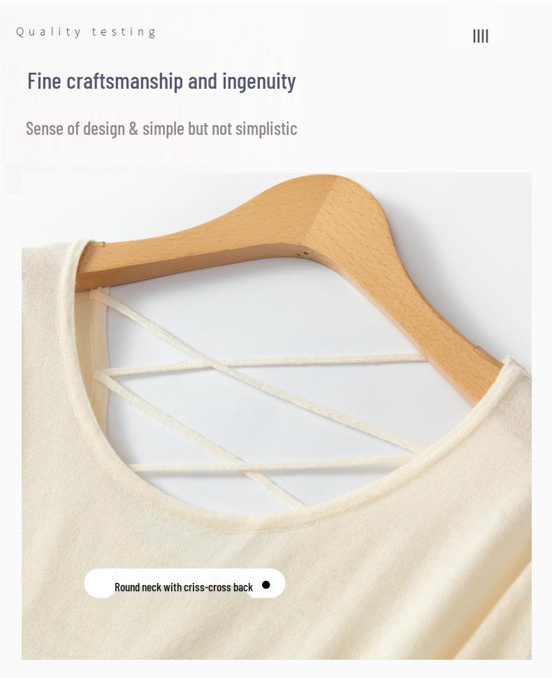 Women's Backless Knitted Pullover: Large, Round Neck, Long Sleeve, Oversized Wool Sweater