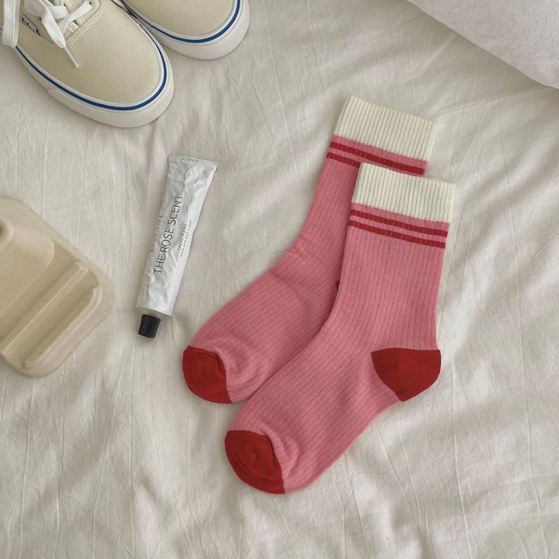 Frühlings- und Sommerkollektion: Patchwork Farbblock Gestreifte Plüschsocken, Baumwollsocken für Damen, Süße und Mädchenhafte Wadenhohe Socken, Schulstil