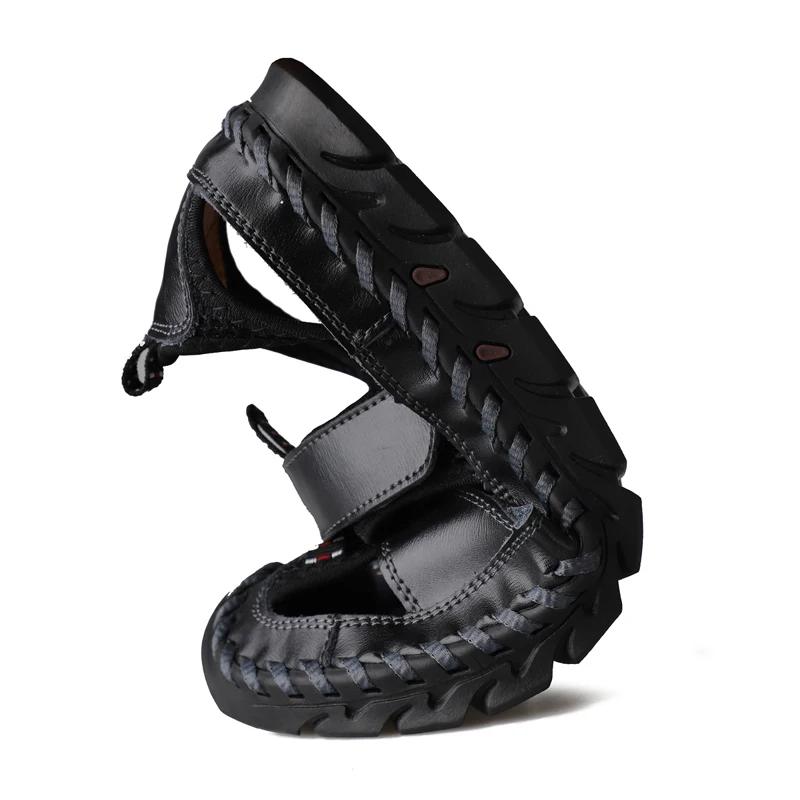 Fashion Summer New Men's Thick Bottom Slippers Large Size Hand Sewn Rubber Low Anti Slip Soft Bottom Outdoor Beach Sandals Hot Selling