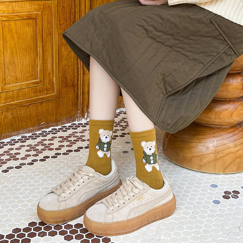 Filles en bas longs, Filles oursons mignons de dessin animé en automne et en hiver, Filles mi-mollet, Académie de filles, Chaussettes hautes en coton