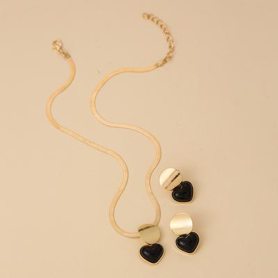 Hot Selling Black Heart Pendant Styling Earrings and Necklaces Personalized Versatile Premium Jewelry Set Earrings