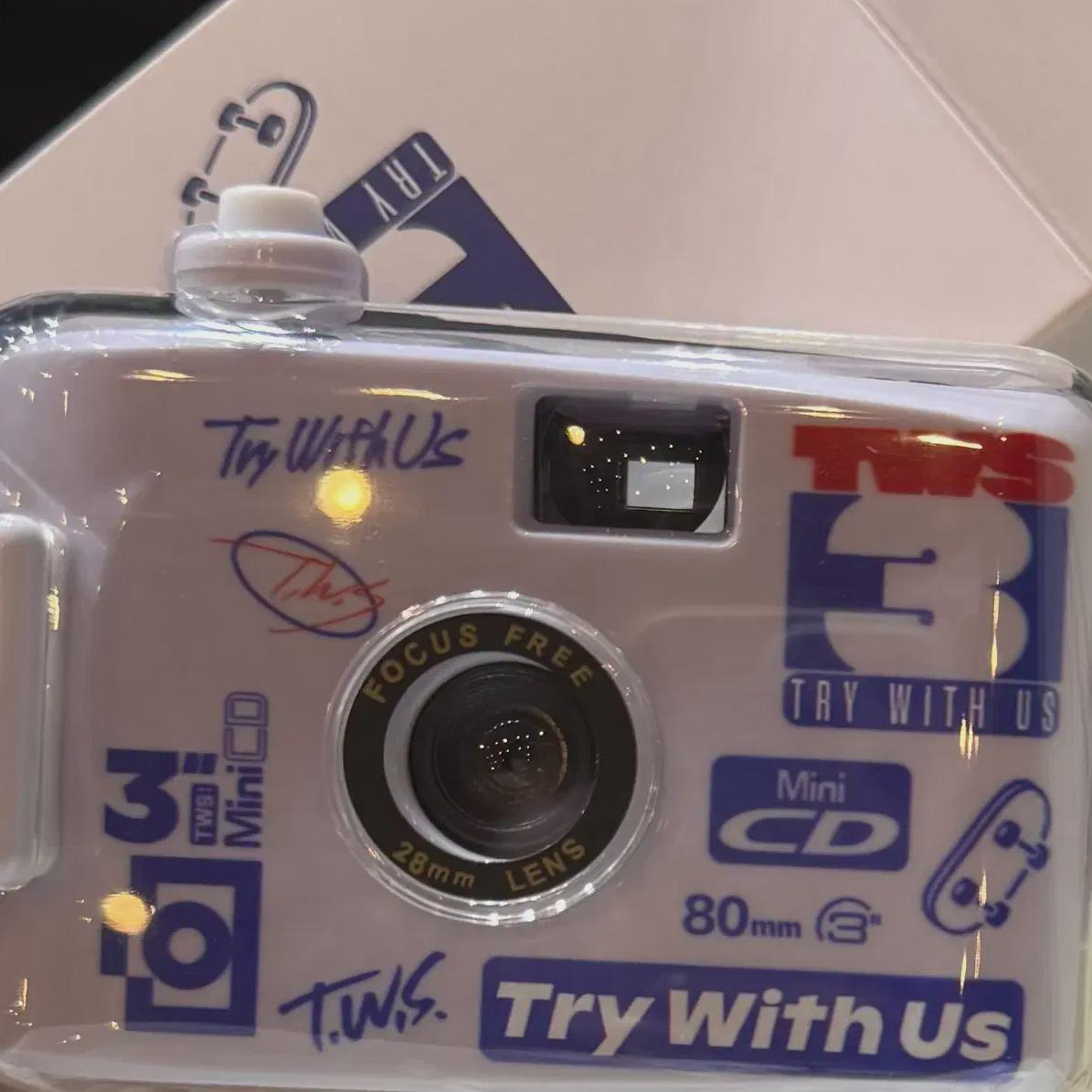 

Tours Tws Film Camera Yeokjogong