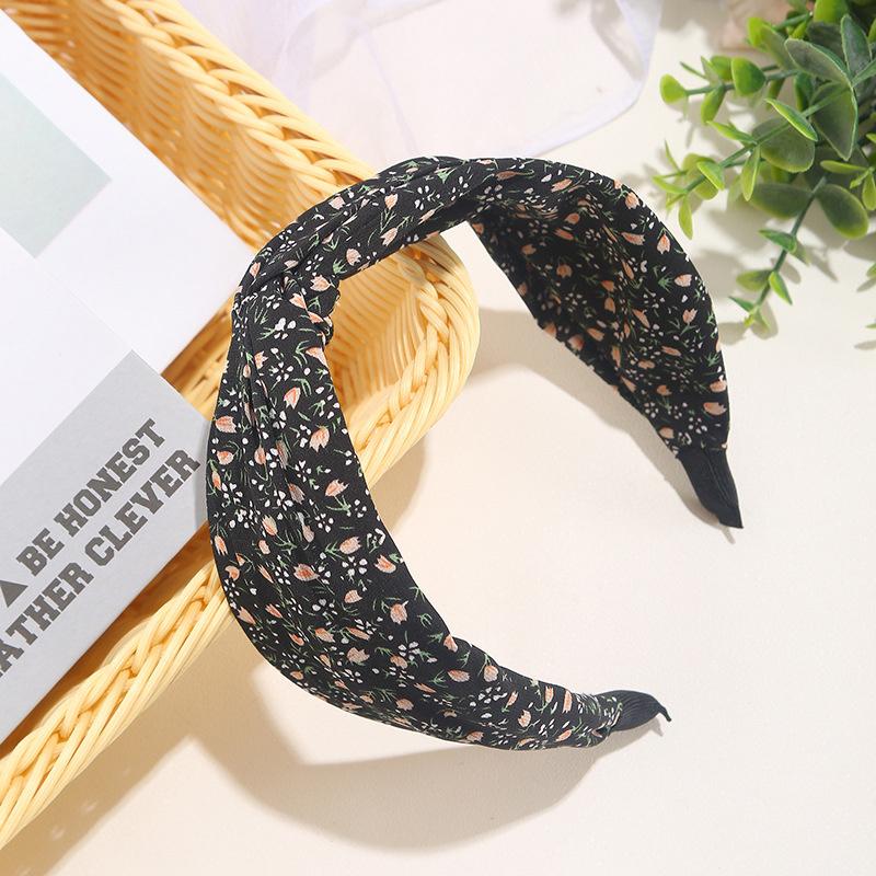 

Красивые тканевые повязки на голову с цветочным принтом и перекручиванием посередине для женщин и девушек, для шоппинга, путешествий, аксессуары для волос