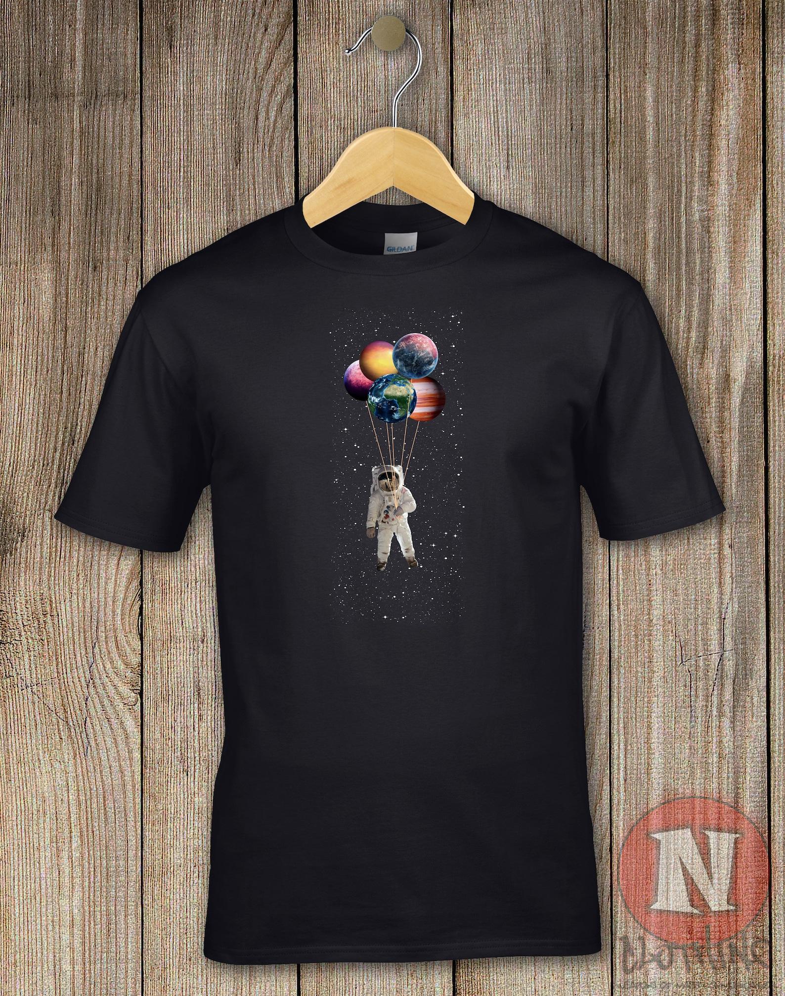 Astronaut balloons graphic T-Shirt cute space printed T-Shirt tee. L