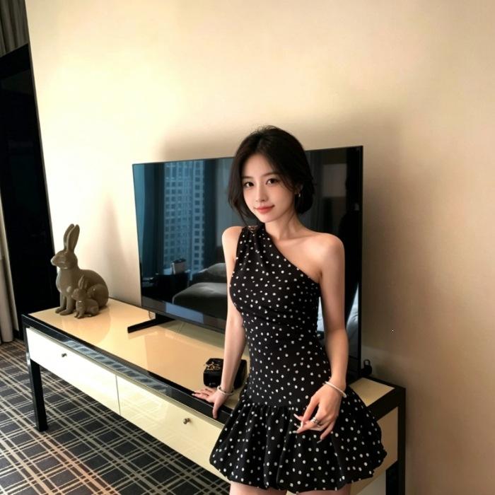 Polka dot asymmetrical shoulder neck pleated ultra-short flower bud dress 2026 spring/summer new halter black polka dot dress S