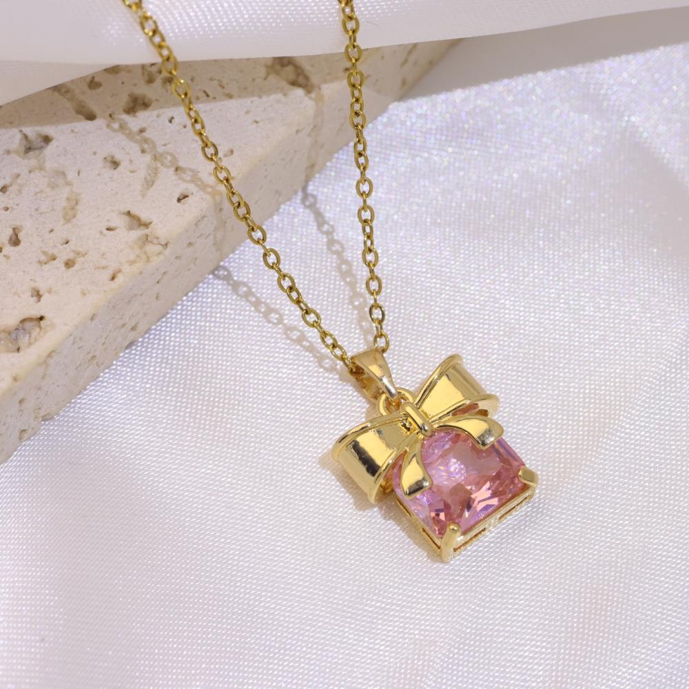 

Fashion Bow Tie Square Pendant Necklaces for Women Zirconia Necklace Wedding Party Jewelry Accessories золотий