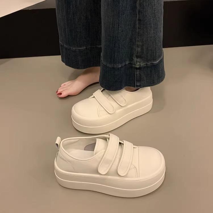 Little white shoes women's 2025 new versatile chic with skirt Velcro board shoes platform heightening casual bread shoes women