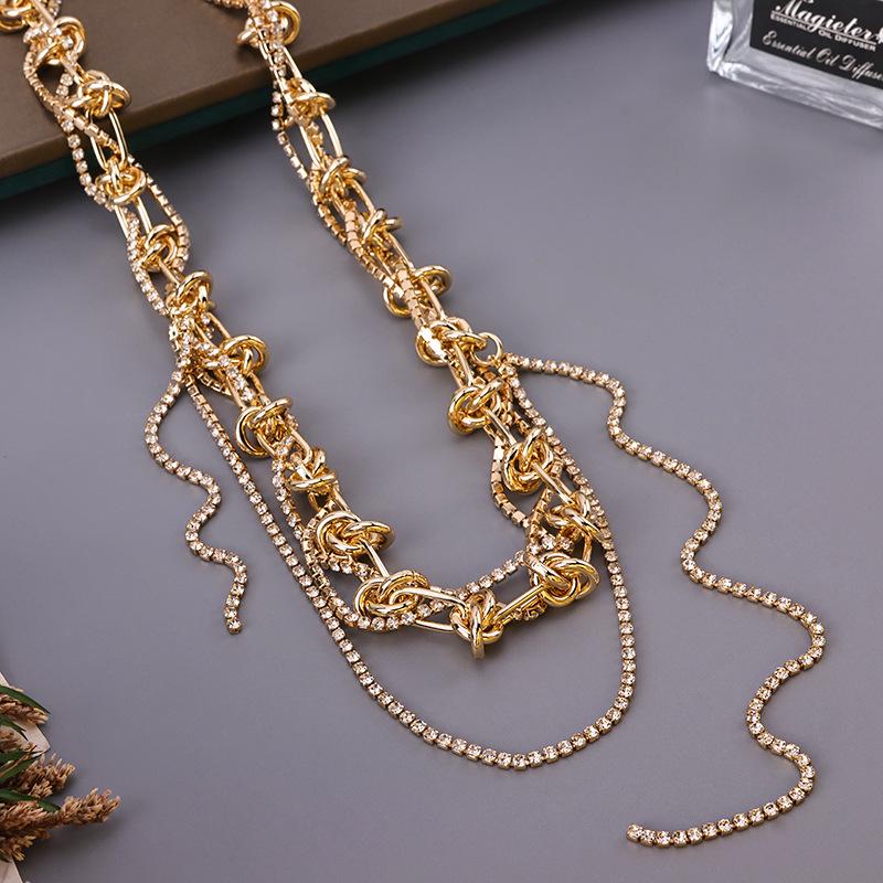 Stylish Retro Rhinestone Choker: Multi-layer Women's Necklace