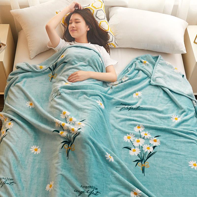 Flannel Coral Fleece Blanket for All Seasons - Air Conditioning & Winter Use