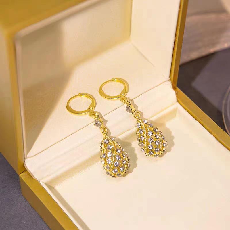 

2023 Каффы-капли с полными бриллиантами: Модные, Универсальные, Уникальные и Стильные Серьги. золотой