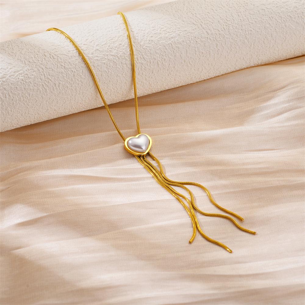 Simple Fashion Titanium Steel Women's Necklace - Non-fading, Luxurious, Versatile, Korean Style Clavicle Chain