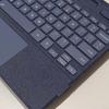 Funda Teclado Bluetooth Retroiluminado para Surface Pro 10/11 con Ranura para Lápiz y Fijación Magnética