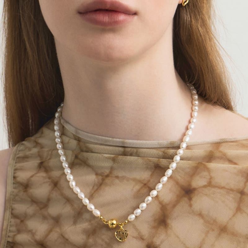 Itslome Lome Heart Magnet Pearl Necklace (2color)