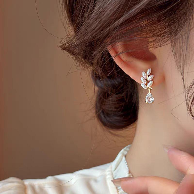 Elegant French Leaf Pearl Zirconia Drop Earrings for Women – Luxurious, Versatile, and Exquisite Stud Jewelry.