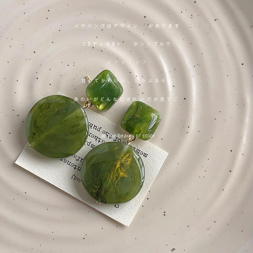 Hong Kong style exaggerated green geometric earrings literary and fresh smudging square circle handmade temperament ear jewelry