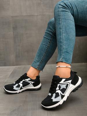 Damenschuhe – Sportschuhe