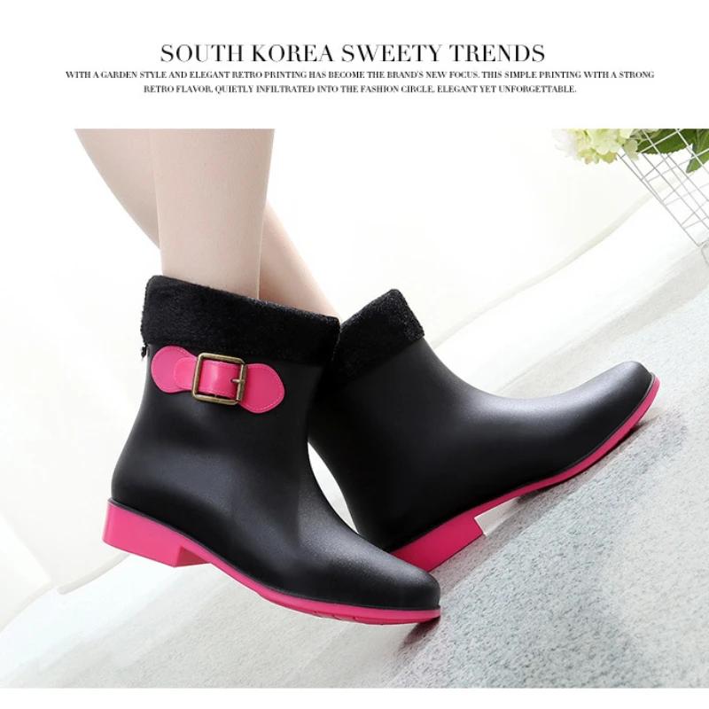 2025 Herbst Winter Neue Mode Damen Warm Lässig Gummi Wasserschuhe Damen Knöchel PVC Damen Knöchel Wasserdicht Regenstiefel Plüsch