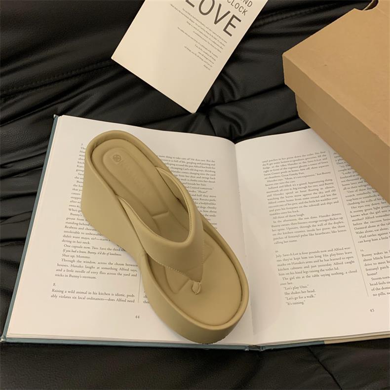 

Найди второй волосок! Модные универсальные новые туфли-шлепанцы на толстой подошве 10 см в стиле Spice Girl, сандалии для улицы 40 зеленые хаки