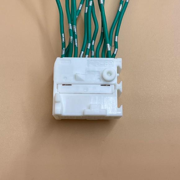 Original 24-Hole Car Connector Plug-in Harness 7287-6635