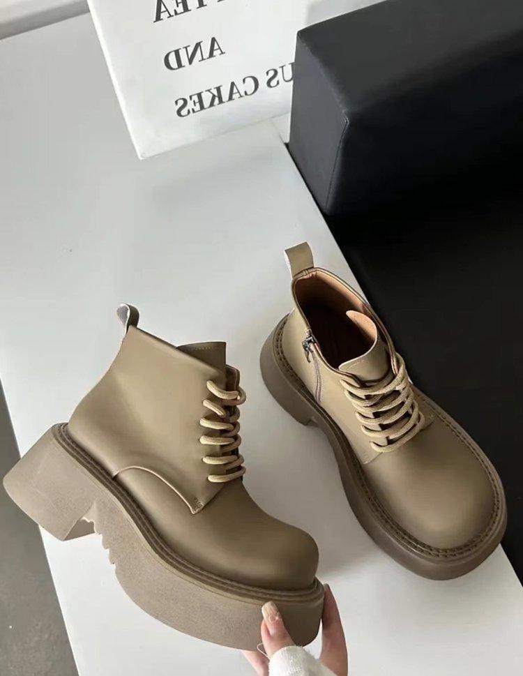 

Martin boots women s British style 2025 autumn and winter new big head heightened thick sole versatile handsome lace-up retro short boots 40