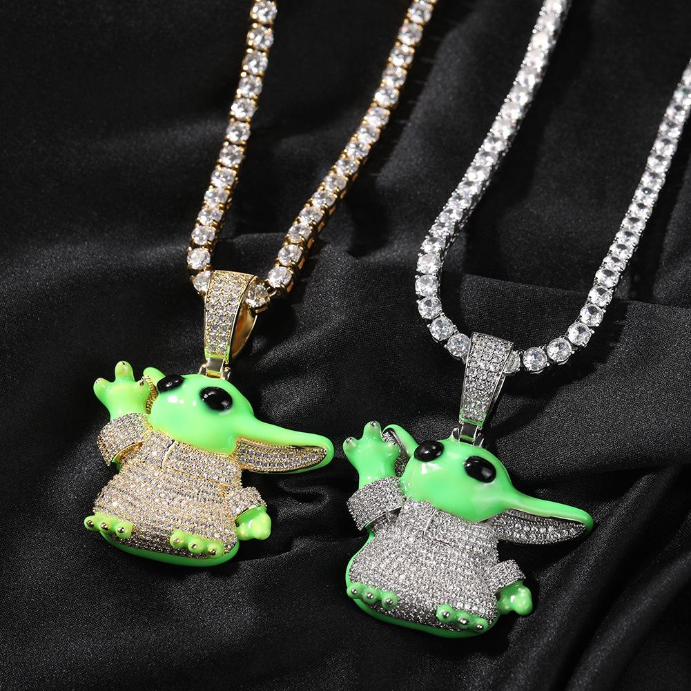 Gu Meng Cartoon Anhänger Halskette männlich Tropföl Leuchtend Außerirdischer Hip Hop Straße Internetstar Halskette