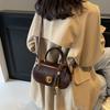 Retro high-end portable small bag women's bag 2025 new simple small square bag versatile shoulder messenger bag