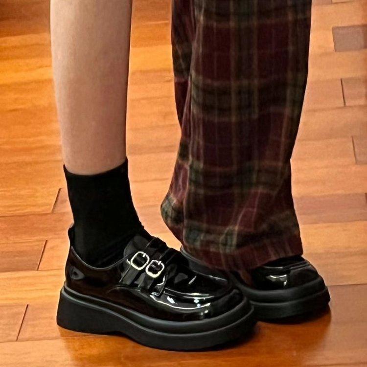 

Черные кожаные туфли на толстой подошве, женские, весна 2025 года, толстый каблук в британском стиле, закругленный носок, японские туфли-лоферы jk, одинарные туфли 40