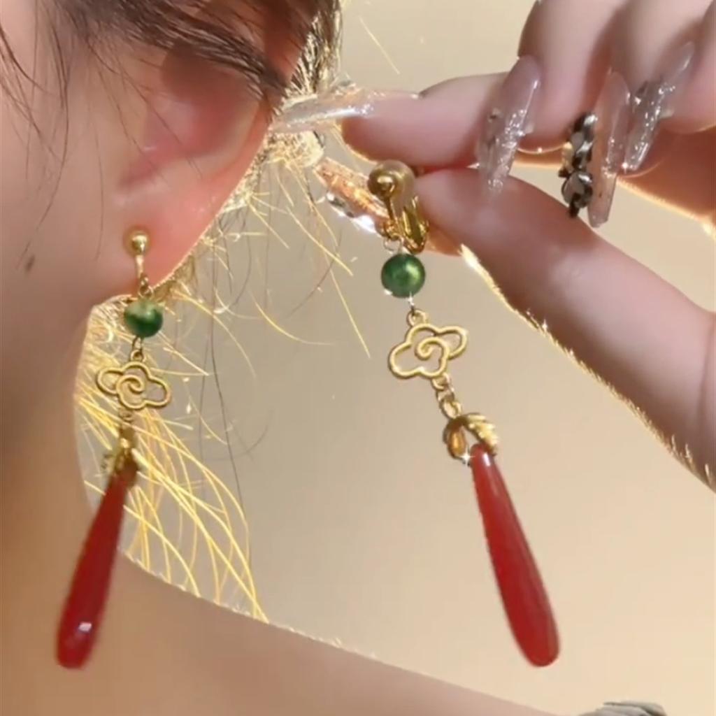 Nouvelles Boucles d'Oreilles Goutte d'Eau Nuage Auspicieux Style Chinois Ancien Rouge Toast Style National Boucles d'Oreilles Crochets d'Oreilles Rétro Qipao Boucles d'Oreilles Premium