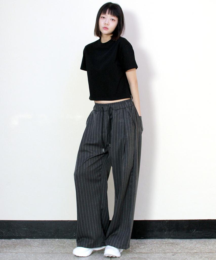 Deumakeu Side One-Pleat Stripe Real Wide Pants Charcoal (Spring/Summer Ver.)