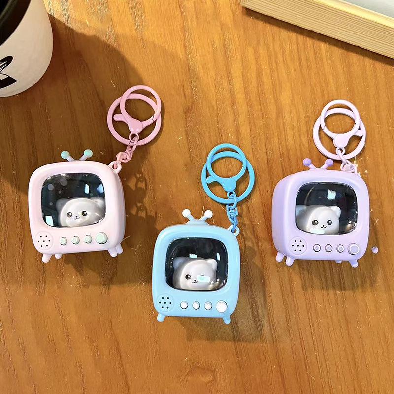 Cartoon Katze Leuchtender TV Schlüsselanhänger: Mini Nachtlicht & Taschenanhänger Geschenk